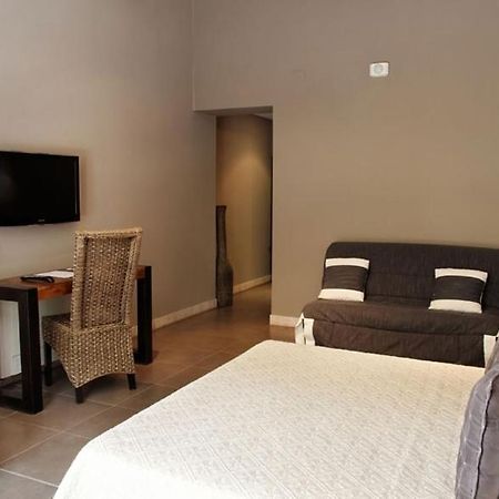 L'Hotellerie Kouros Кюерс Стая снимка