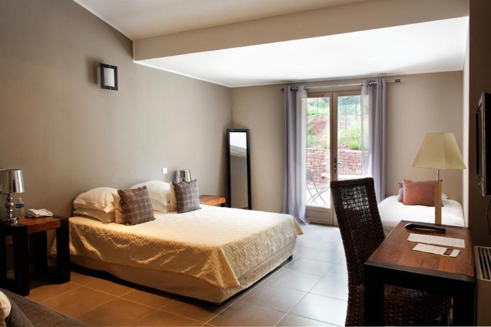 L'Hotellerie Kouros Кюерс Стая снимка
