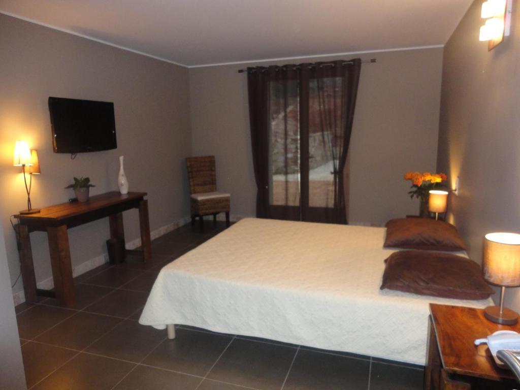 L'Hotellerie Kouros Кюерс Стая снимка